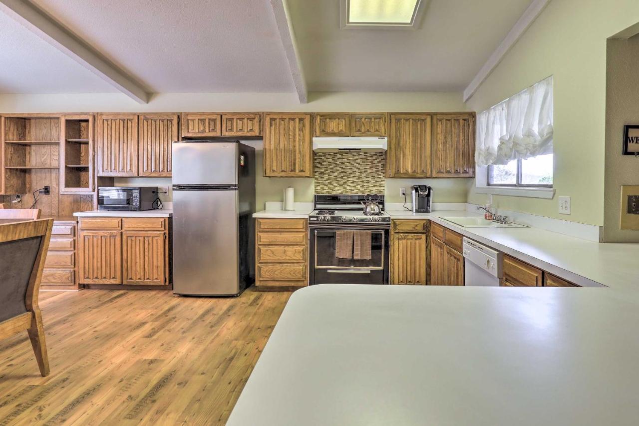 Granbury Getaway With Lake Views 2 Mi To Downtown! Luaran gambar