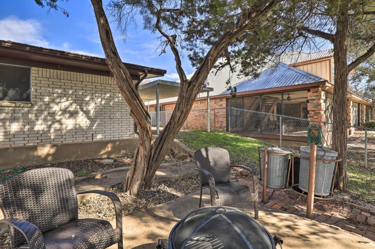 Granbury Getaway With Lake Views 2 Mi To Downtown! Luaran gambar
