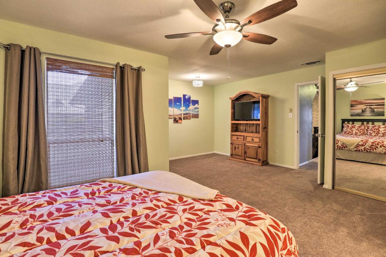 Granbury Getaway With Lake Views 2 Mi To Downtown! Luaran gambar