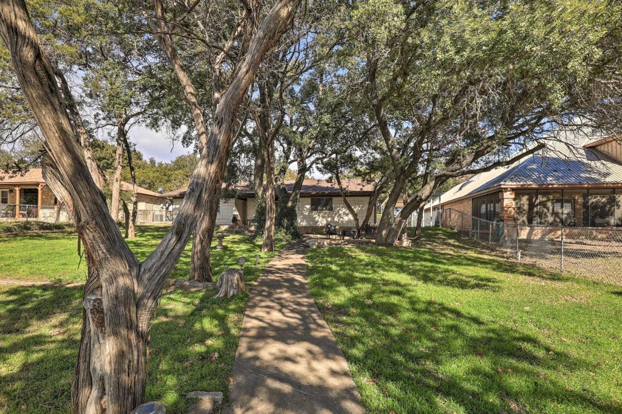 Granbury Getaway With Lake Views 2 Mi To Downtown! Luaran gambar